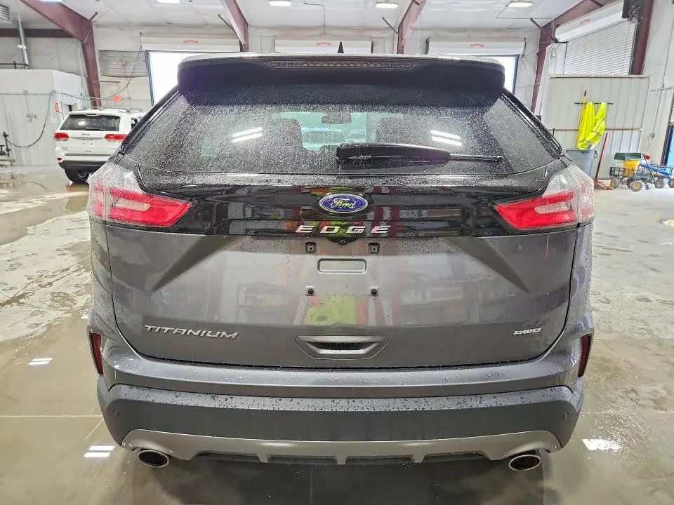 2021 FORD EDGE TITANIUM  