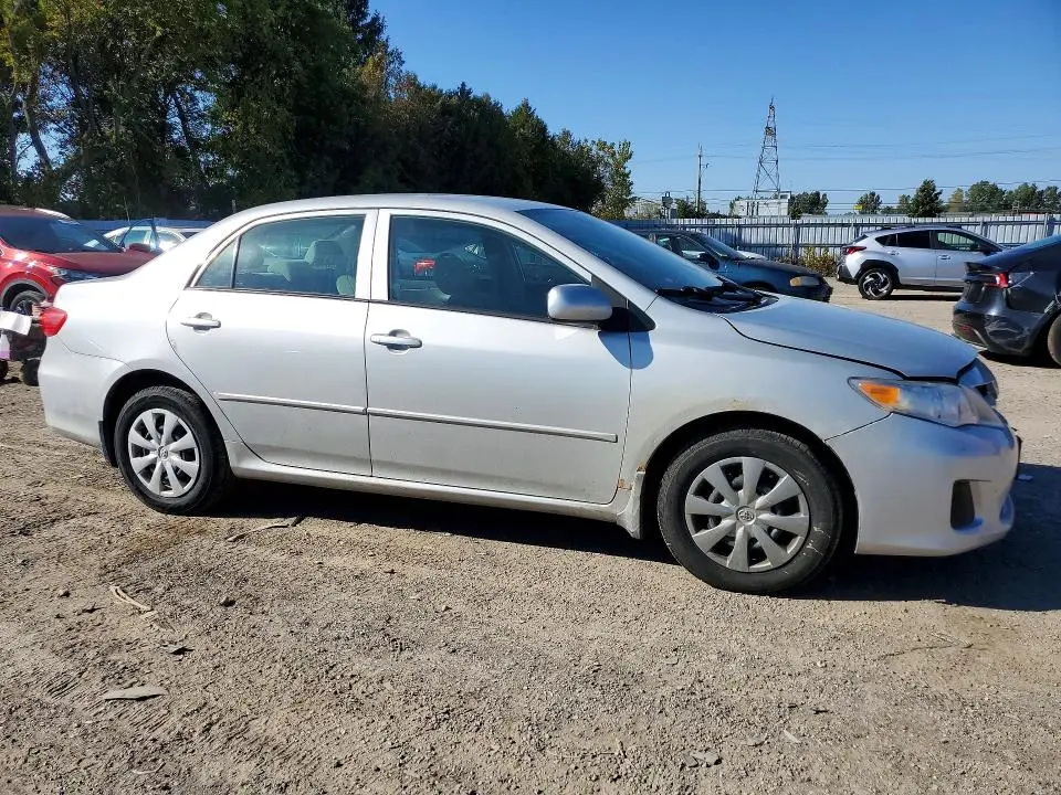 2013 TOYOTA COROLLA BASE  