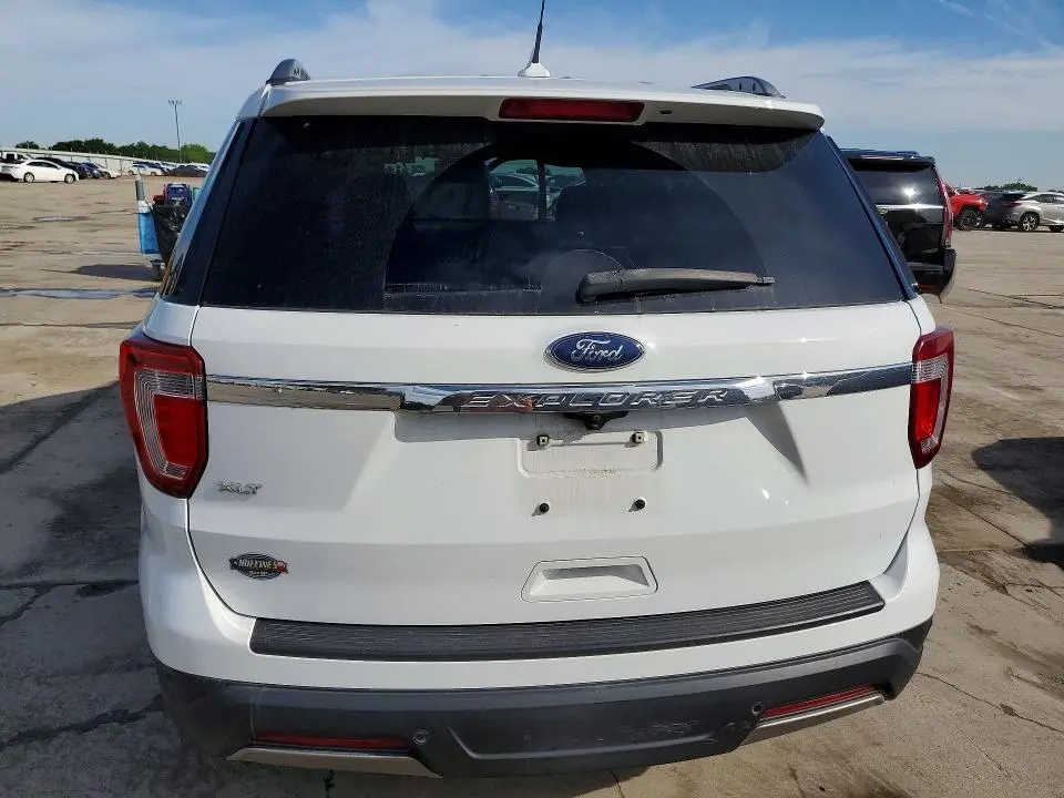 2019 FORD EXPLORER XLT  