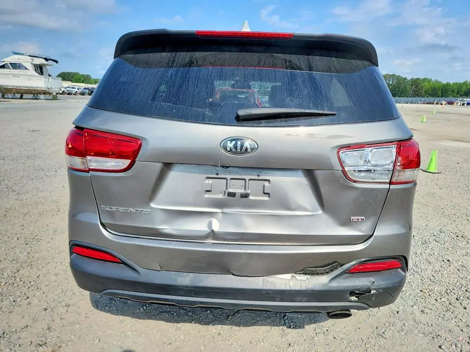2016 KIA SORENTO LX  