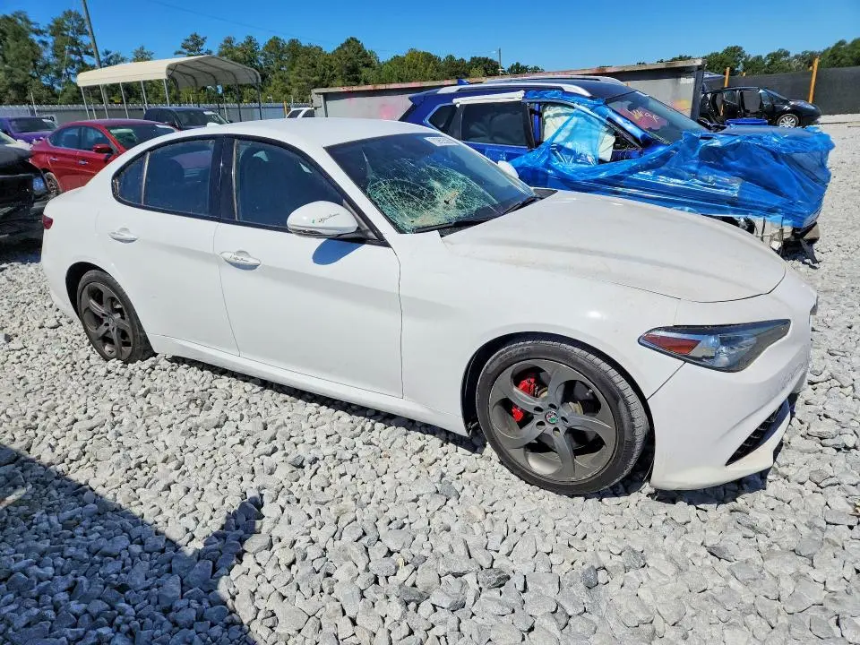 2018 ALFA ROMEO GIULIA   