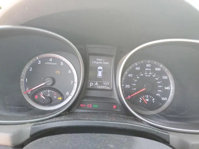 2016 HYUNDAI SANTA FE SE  