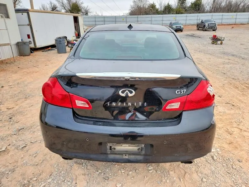 2010 INFINITI G37 BASE  