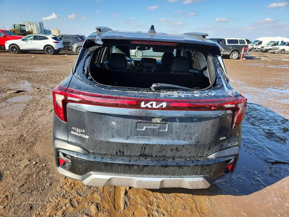 2025 KIA SELTOS S  