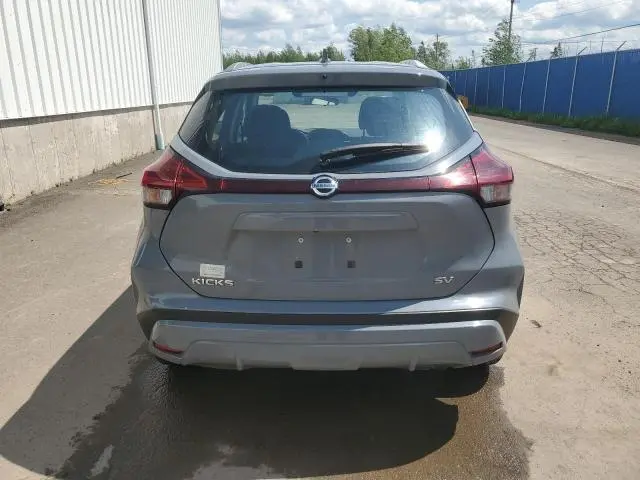 2021 NISSAN KICKS SV  