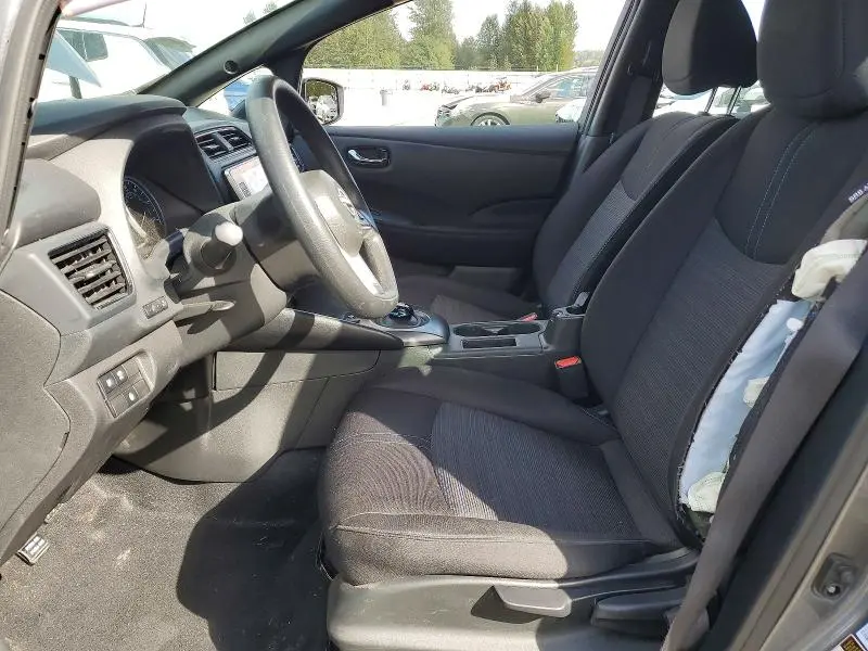 2024 NISSAN LEAF S  
