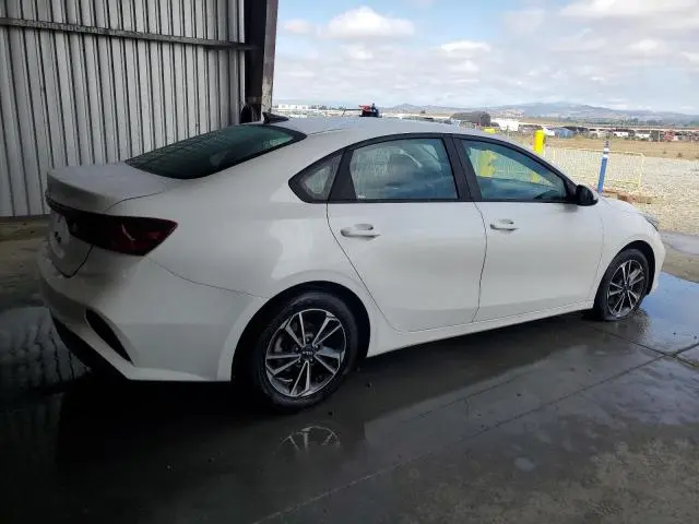 2023 KIA FORTE LX  