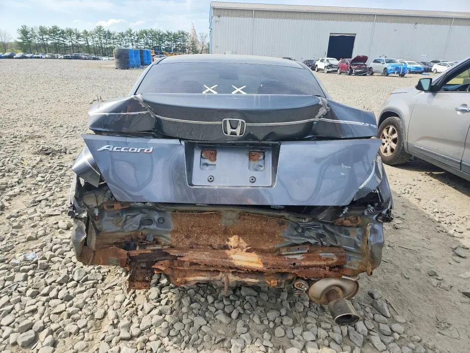 2010 HONDA ACCORD LXP  