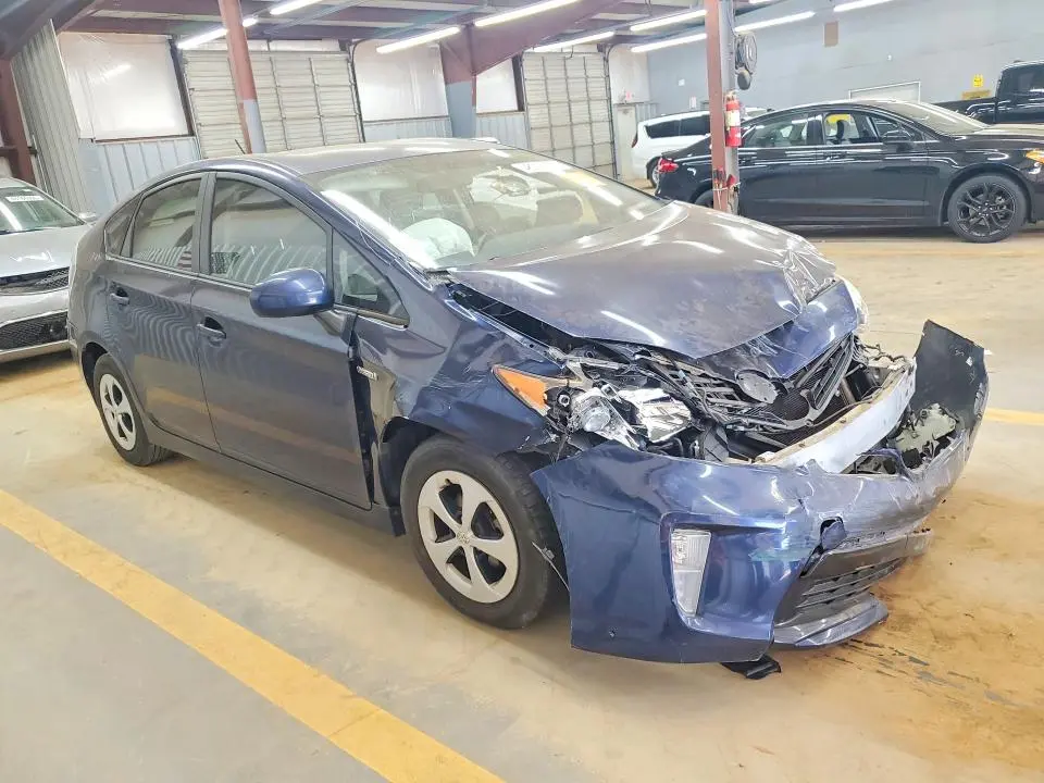 2012 TOYOTA PRIUS TWO  