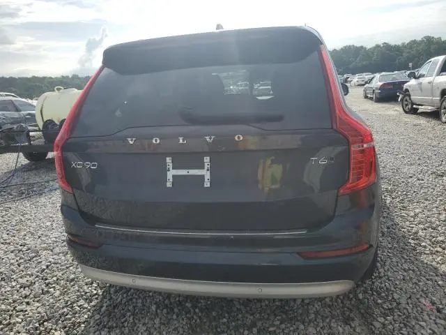 2022 VOLVO XC90 T6 MOMENTUM  