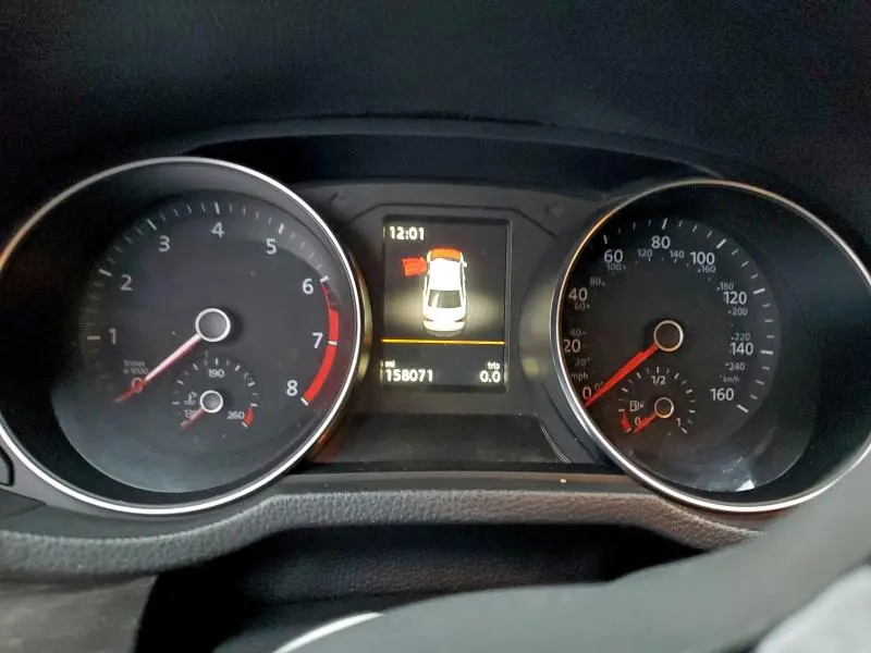2017 VOLKSWAGEN PASSAT   