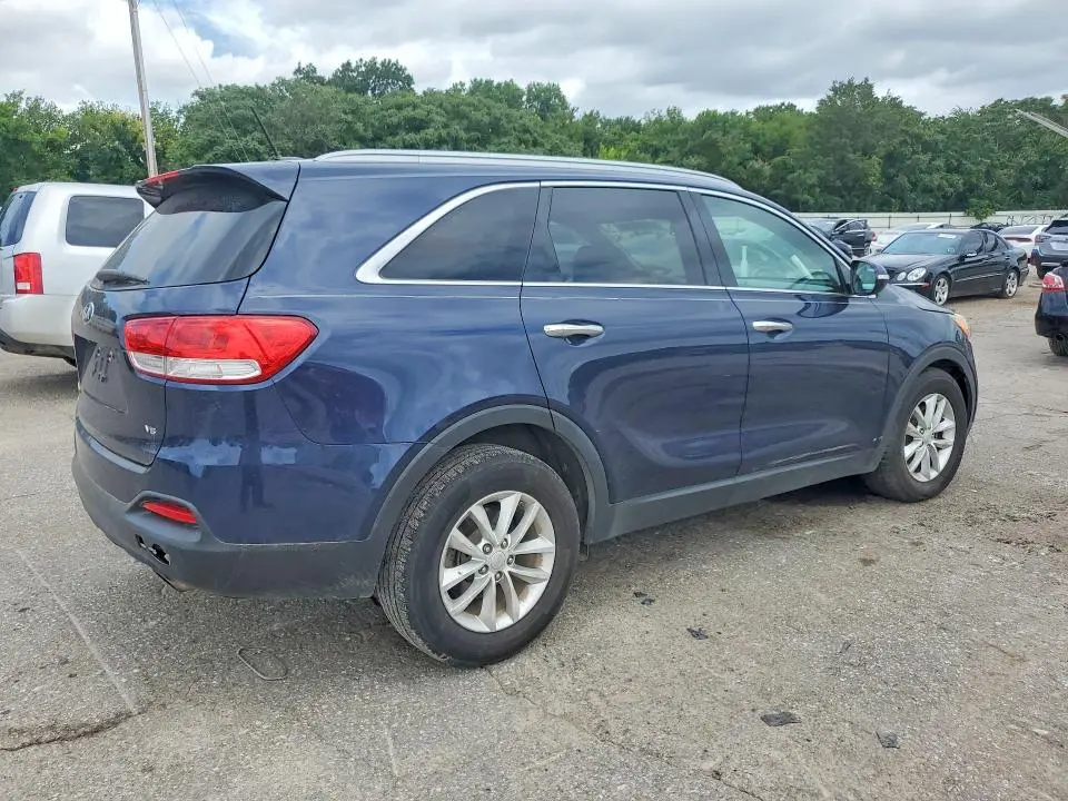 2017 KIA SORENTO LX V6  