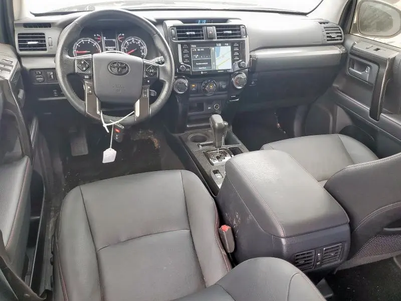 2023 TOYOTA 4RUNNER SE  