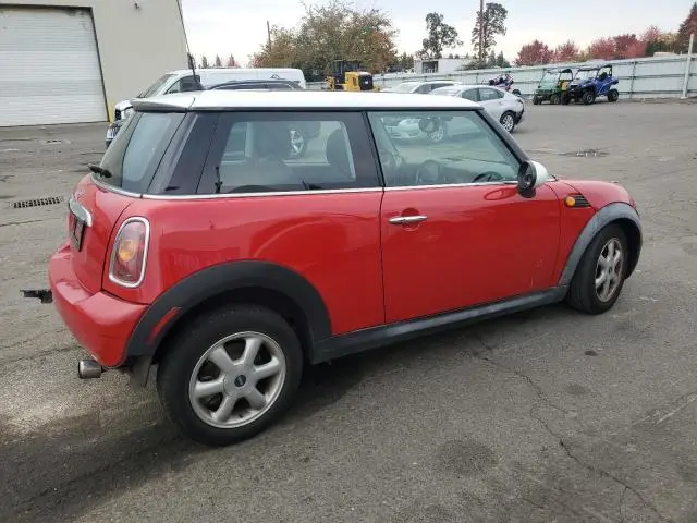 2010 MINI COOPER   