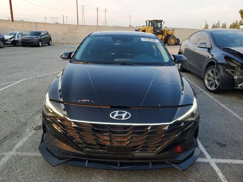 2022 HYUNDAI ELANTRA   