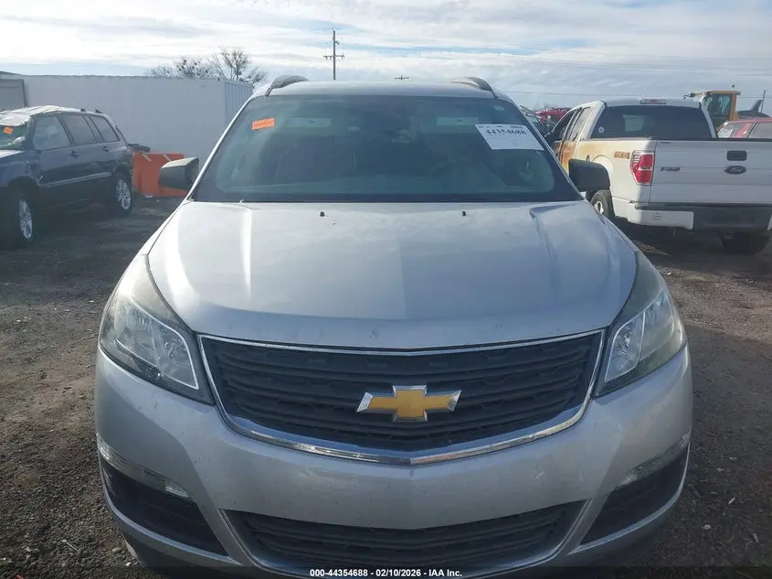 2017 CHEVROLET TRAVERSE LS