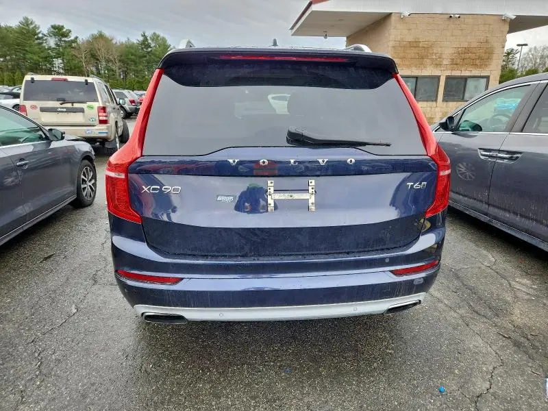 2016 VOLVO XC90 T6  