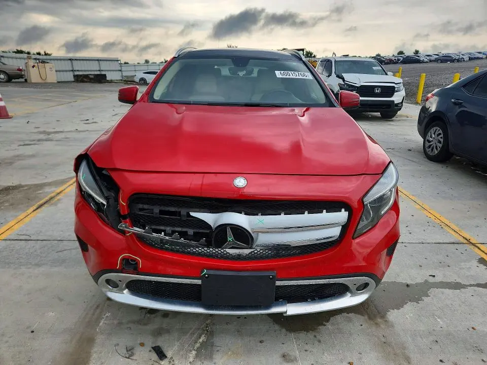 2015 MERCEDES-BENZ GLA 250  