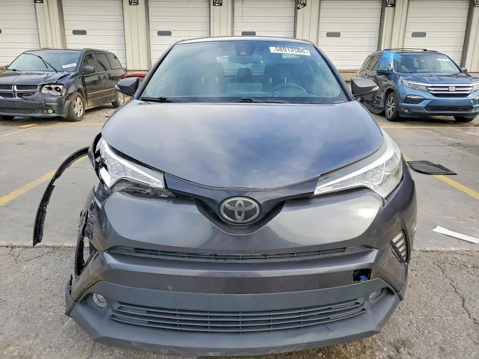 2019 TOYOTA C-HR   