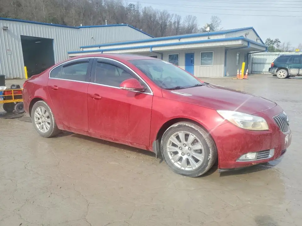 2013 BUICK REGAL   