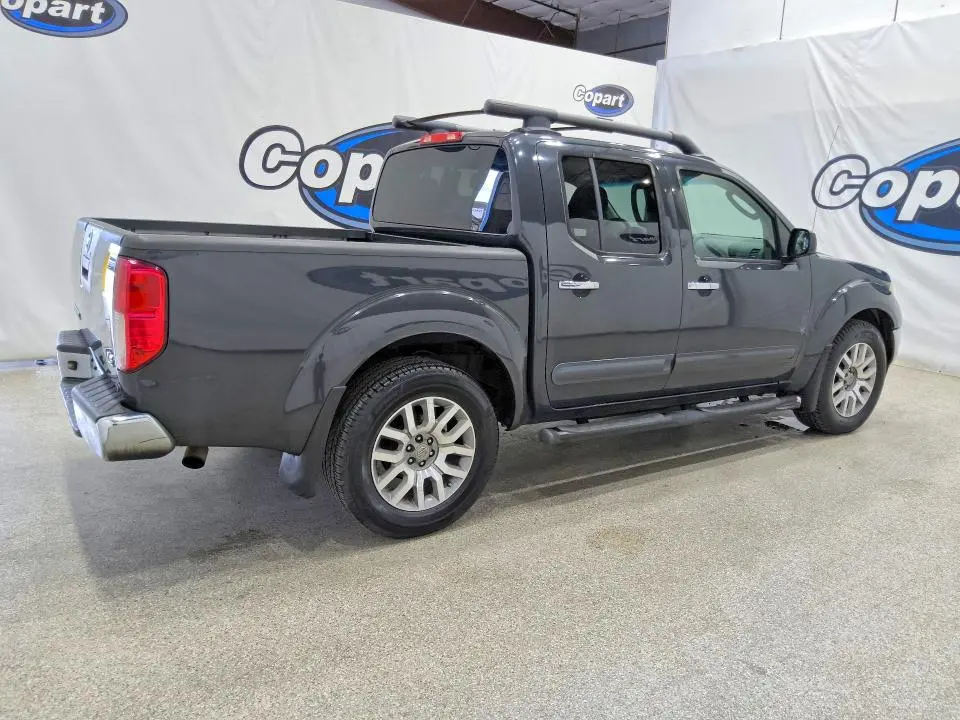 2010 NISSAN FRONTIER SE V6  
