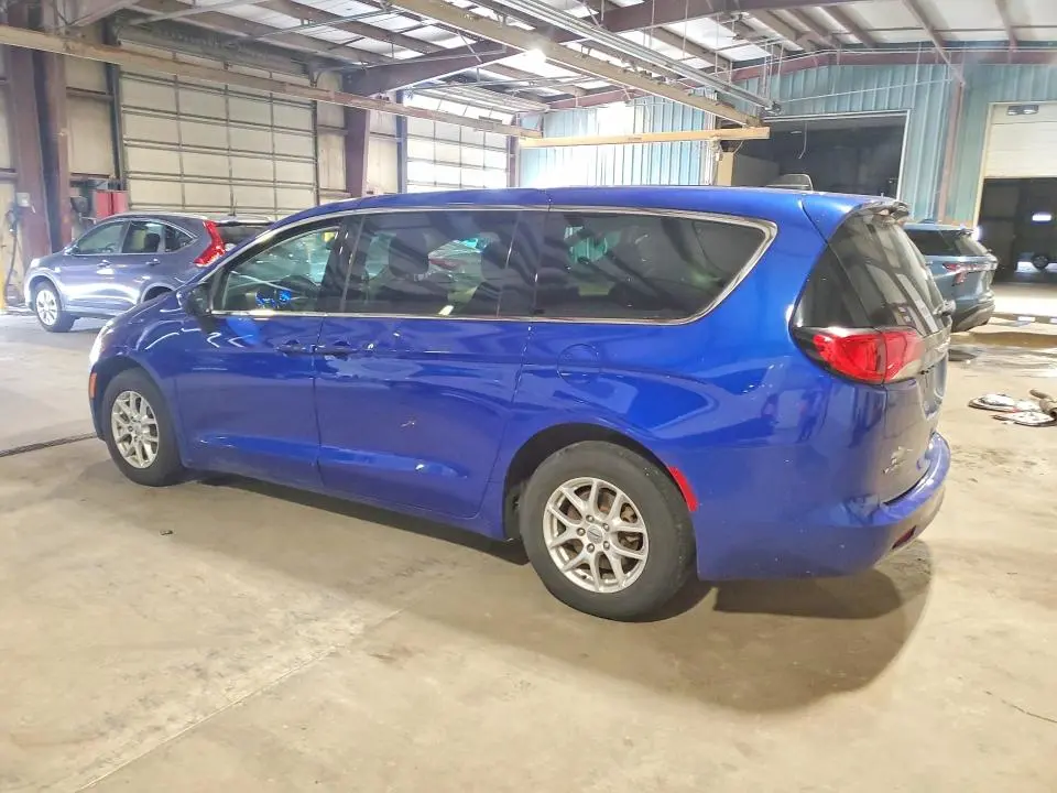 2021 CHRYSLER VOYAGER LX  