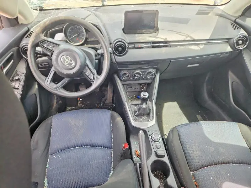 2019 TOYOTA YARIS L  