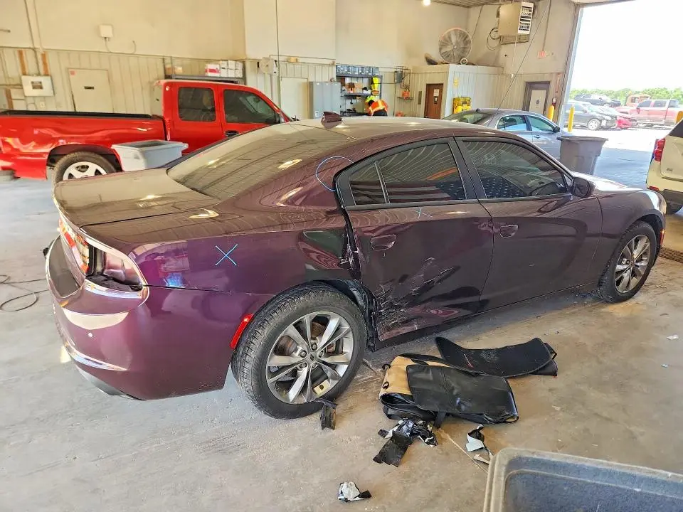 2021 DODGE CHARGER SXT  
