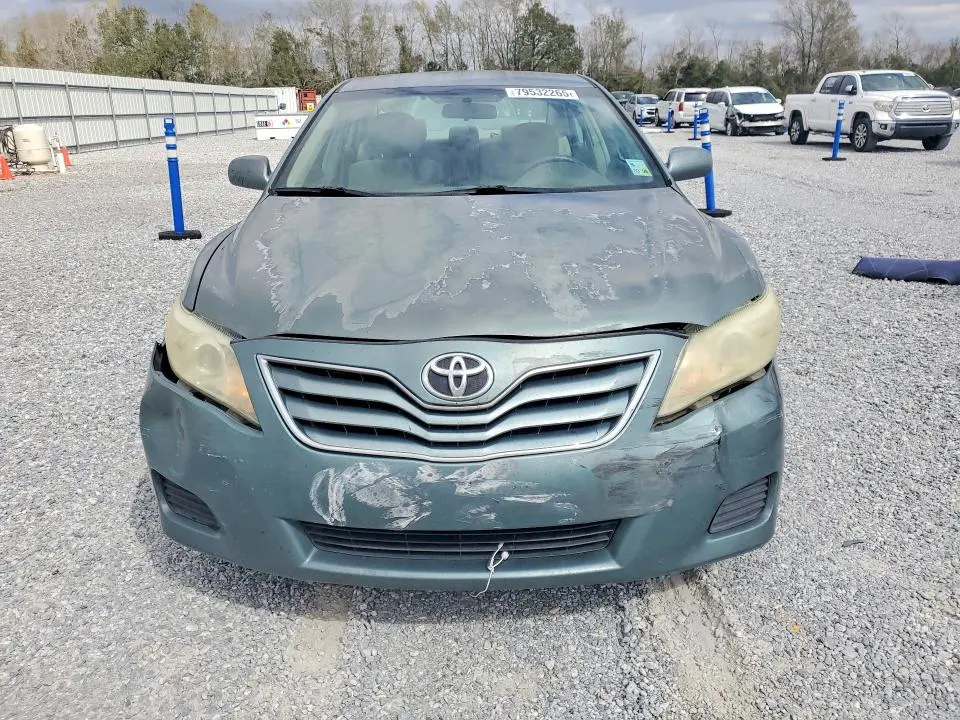 2010 TOYOTA CAMRY LE V6  