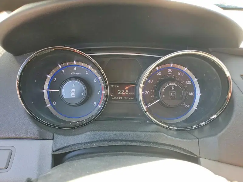 2013 HYUNDAI SONATA GLS  