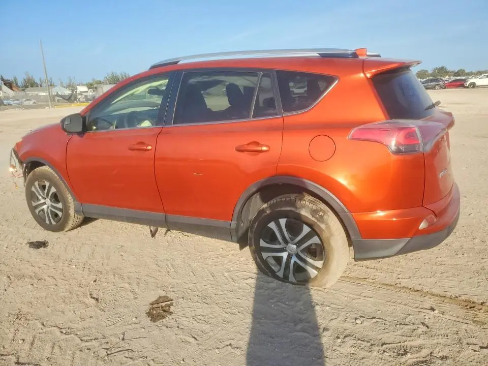 2016 TOYOTA RAV4 LE  