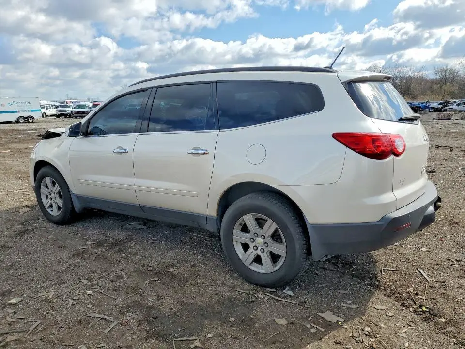 2011 CHEVROLET TRAVERSE LT  