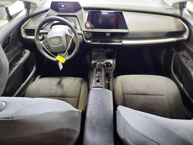 2024 TOYOTA PRIUS LE  