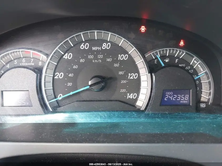 2013 TOYOTA CAMRY SE