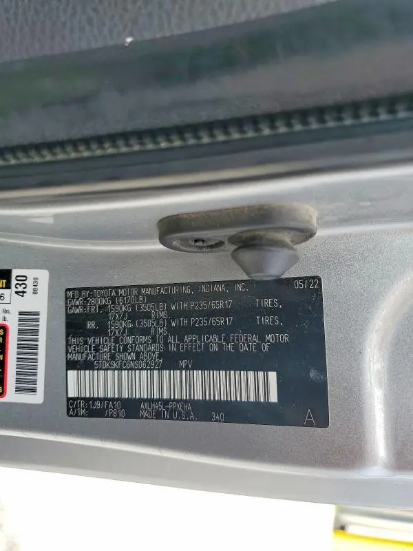 2022 TOYOTA SIENNA LE  