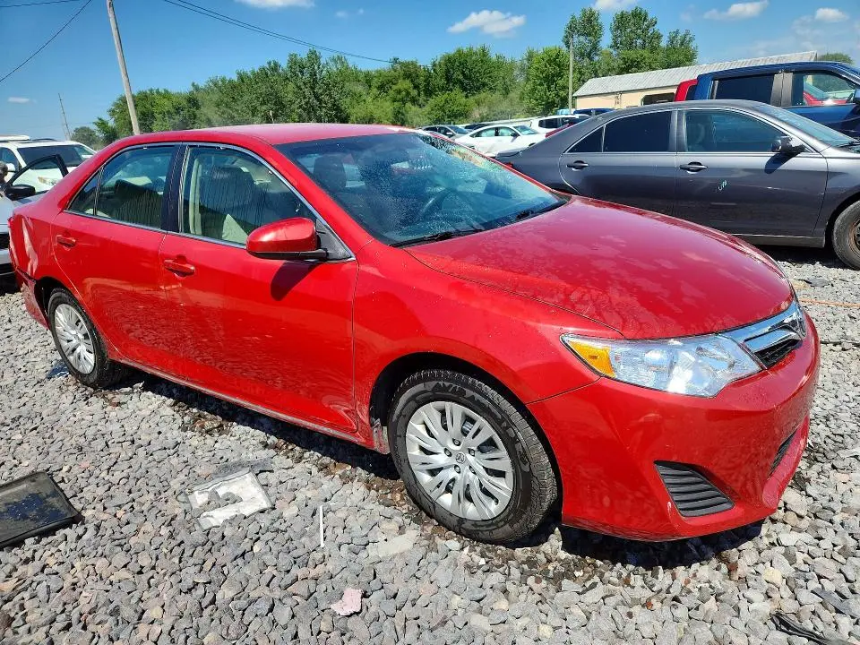 2014 TOYOTA CAMRY LE  