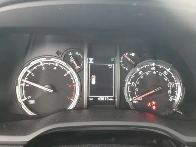 2023 TOYOTA 4RUNNER SE  