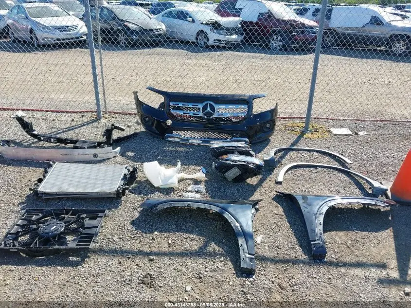 2023 MERCEDES-BENZ GLB 250 4MATIC