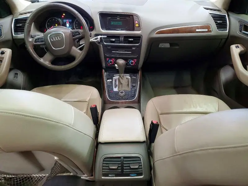 2010 AUDI Q5 PREMIUM PLUS  