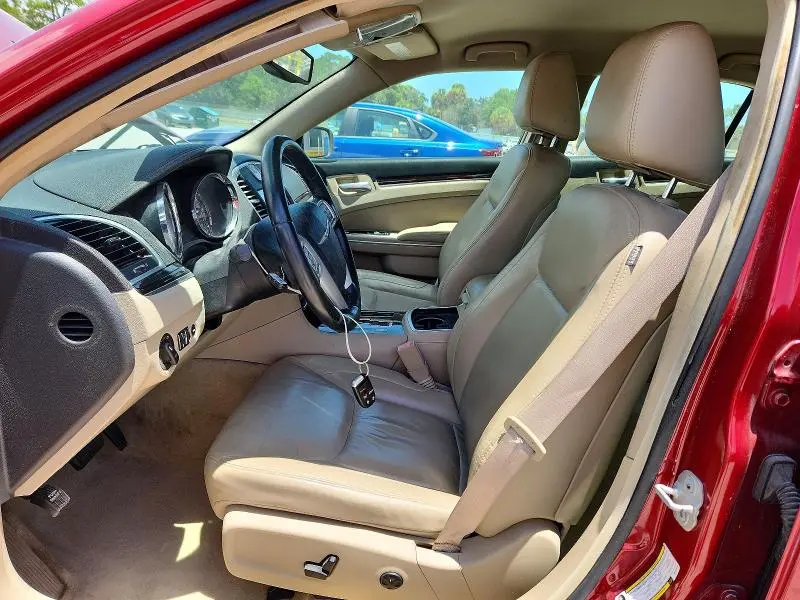 2011 CHRYSLER 300 LIMITED  
