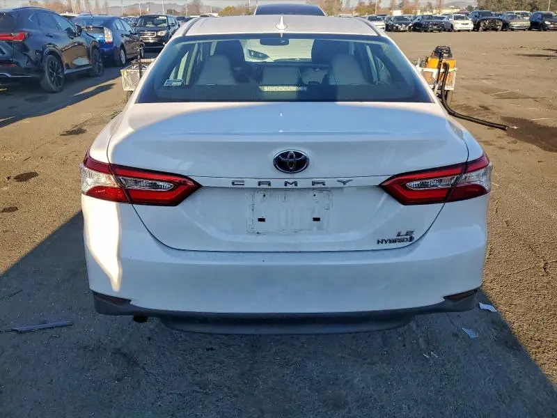 2019 TOYOTA CAMRY LE  