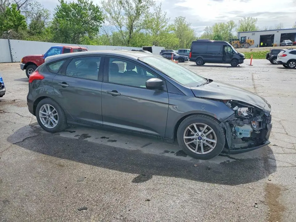 2018 FORD FOCUS SE  