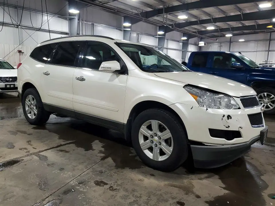 2012 CHEVROLET TRAVERSE LT  
