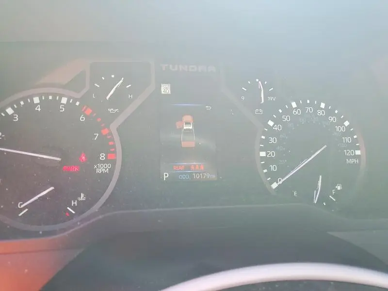 2024 TOYOTA TUNDRA SR5  