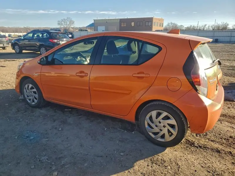 2015 TOYOTA PRIUS C   