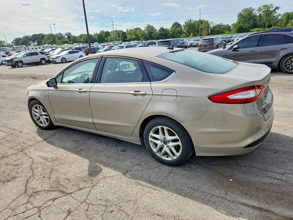 2015 FORD FUSION SE  