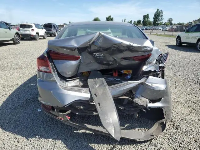 2019 HYUNDAI ELANTRA SE  