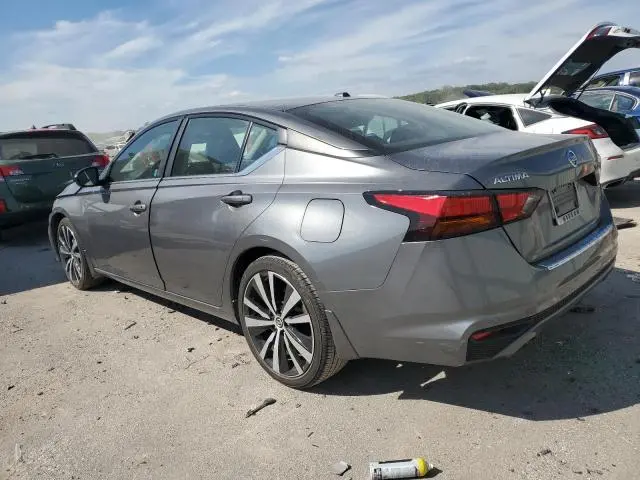 2022 NISSAN ALTIMA SR  