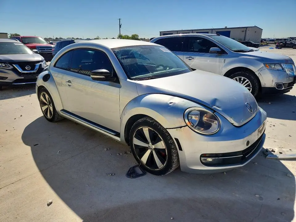 2013 VOLKSWAGEN BEETLE TURBO  