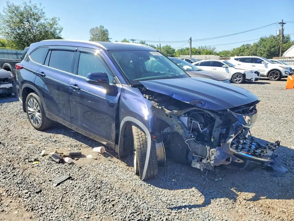 2021 TOYOTA HIGHLANDER PLATINUM  